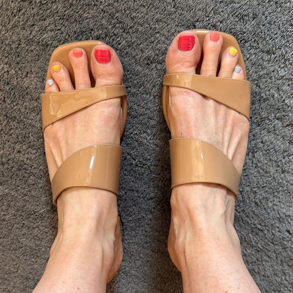 Stuart Weitzman Patent Tan Slide Sandals